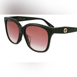 AUTHENTIC Gucci sunglasses with case and dust bag
